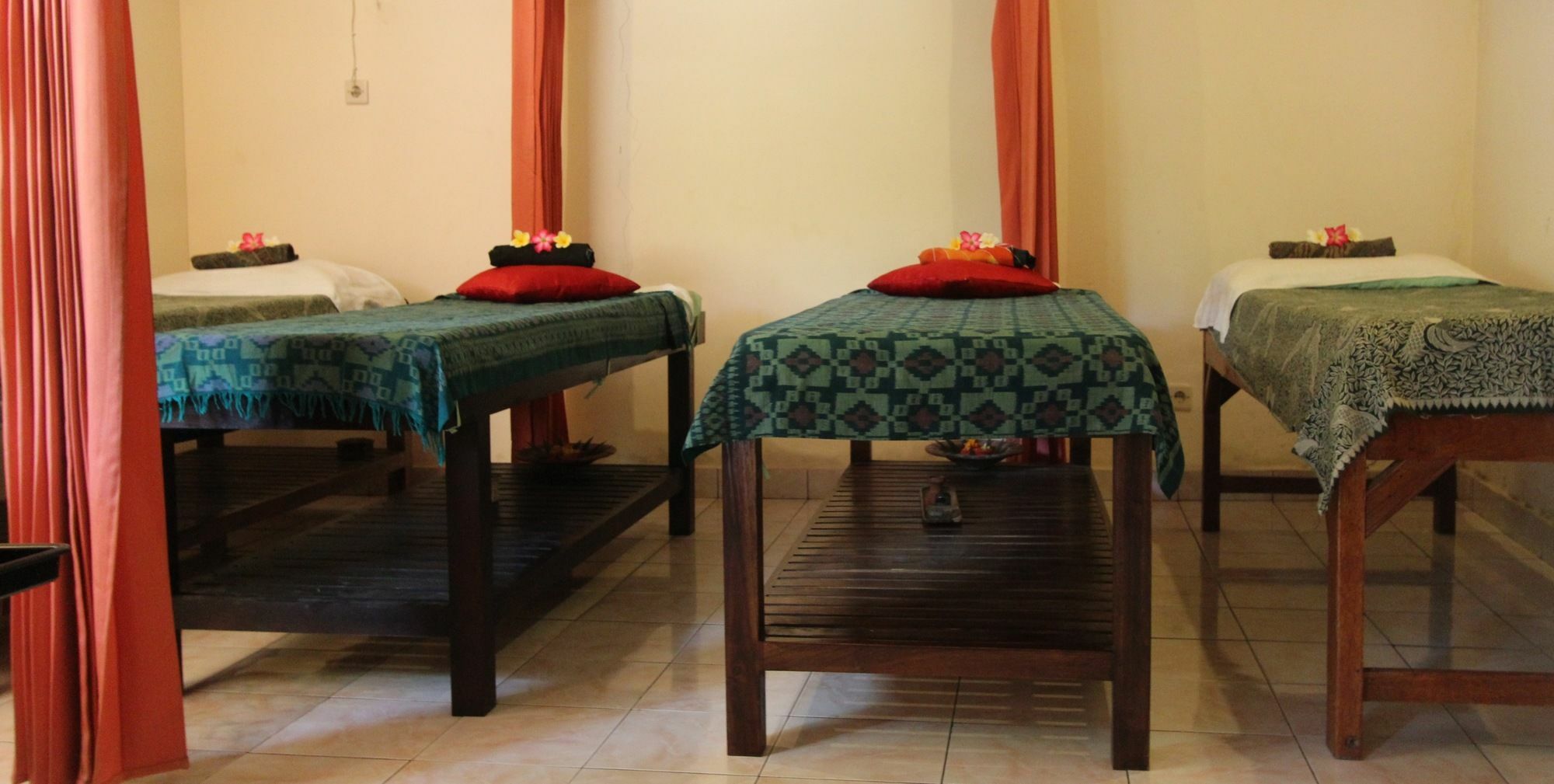 Hotel Chonos Lovina Zewnętrze zdjęcie